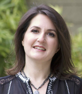 Portrait of Wendy Rosenfeld, Realtor .
